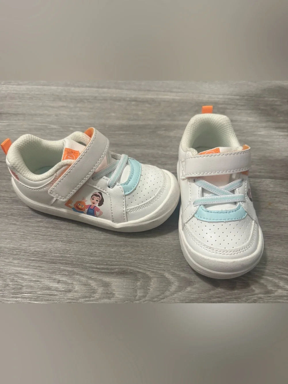Stride Rite Mrs Rachel Herbie shoes 7T